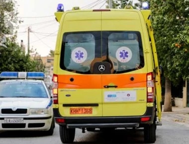 Μηχανάκι παρέσυρε δύο μαθήτριες στη Λάρισα